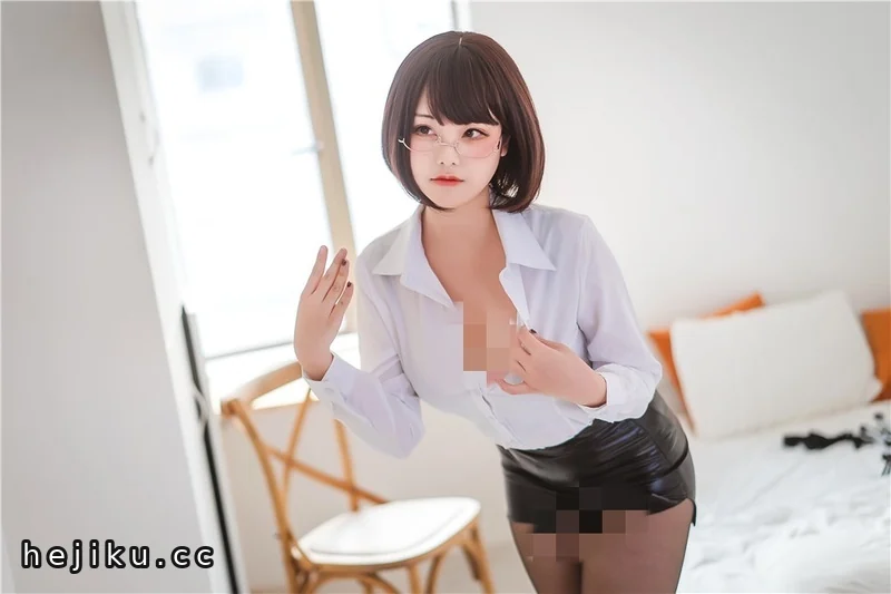 蜜汁猫裘(猫个裘裘子)精选图集:天选少女的cos名场面都在这