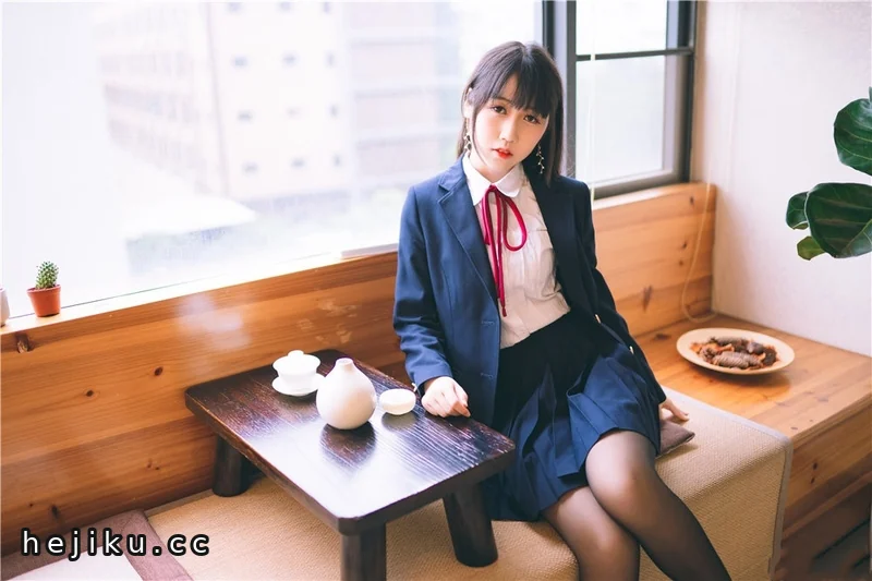 不呆猫cosplay图片包合集:这颜能打几分?聊聊她的作品和状态