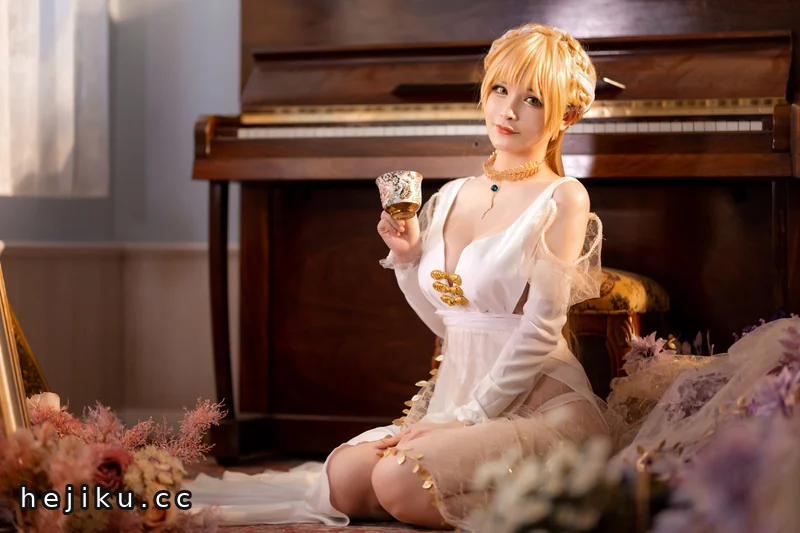 前羽_rr全套cosplay摄影图片包,一笑胜星华的姑娘